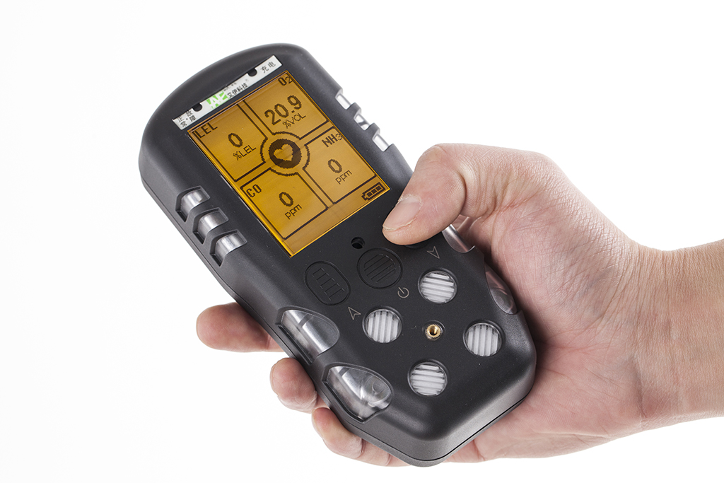 AGH6100 (01).jpg AGH6100 (01).jpg